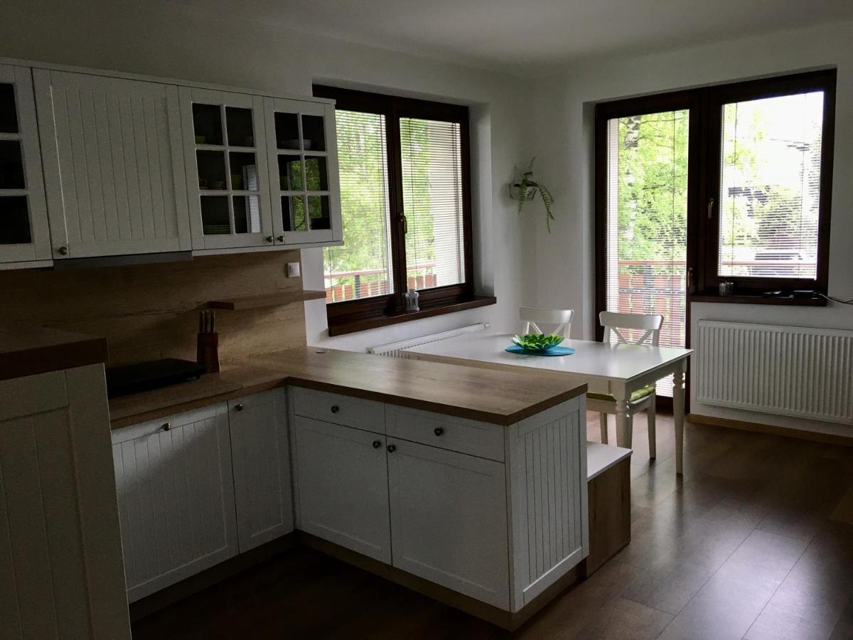 Apartman Kristof ตาตรันสกา ลอมนีจา ภายนอก รูปภาพ